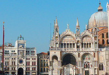 Die Basilica San Marco steht über der bedeutsamen Quelle der Herzkraft. Die Kraft der Herzensenergie ist sehr weitend und erfüllend. Die LIEBE VENEDIGS ist für mich hier verortet.